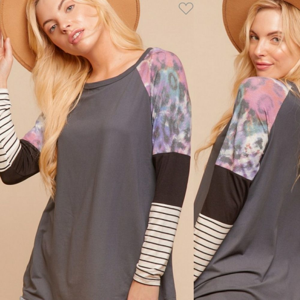 Knit Sleeve Grey Top